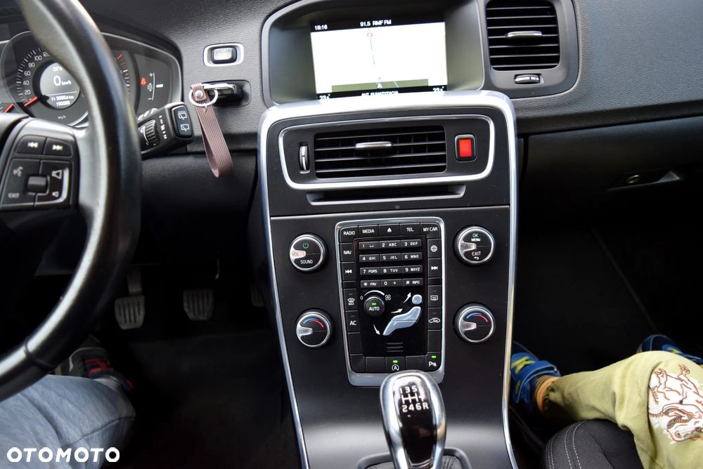 Volvo V60 D2 Drive-E Kinetic - 22