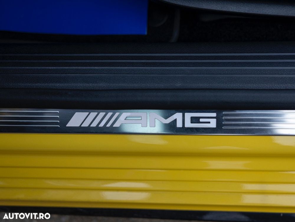 Mercedes-Benz A AMG 35 4Matic AMG Speedshift DCT 7G - 21