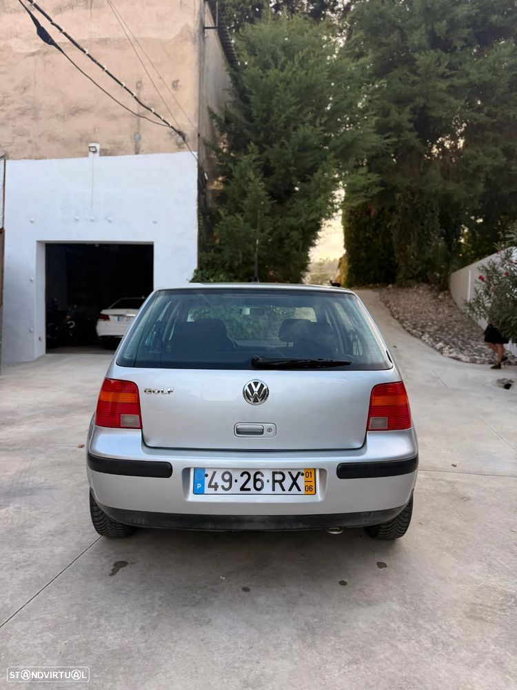 VW Golf 1.6i Confortline - 8