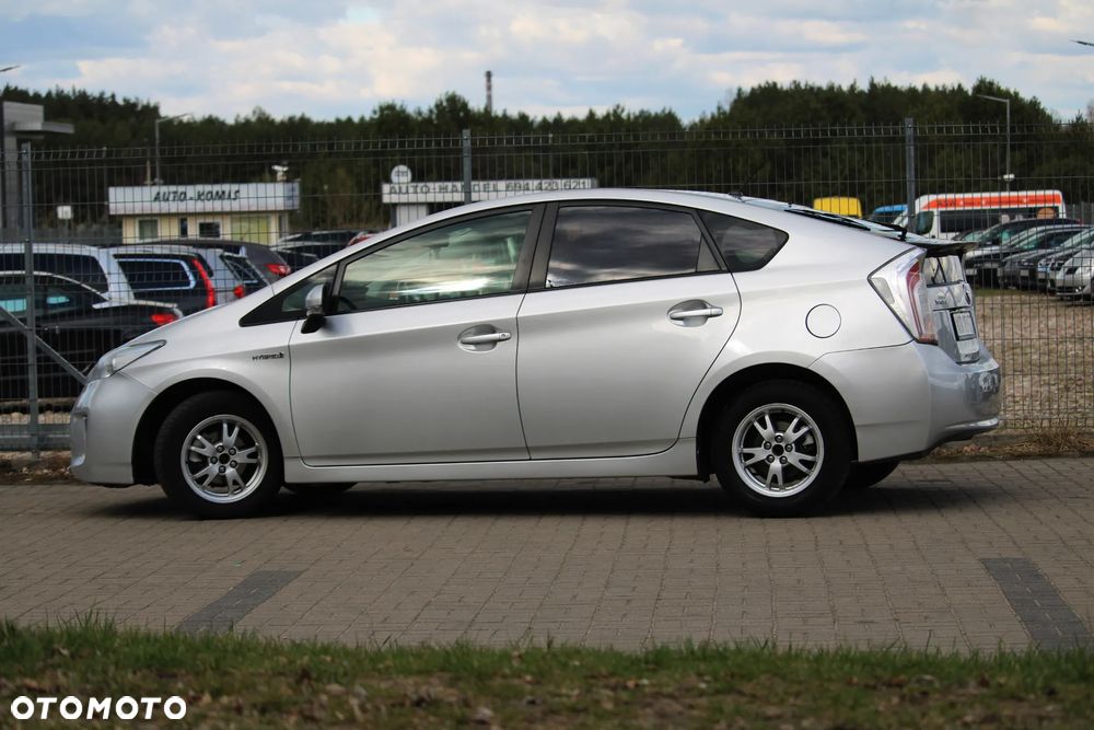 Toyota Prius - 16