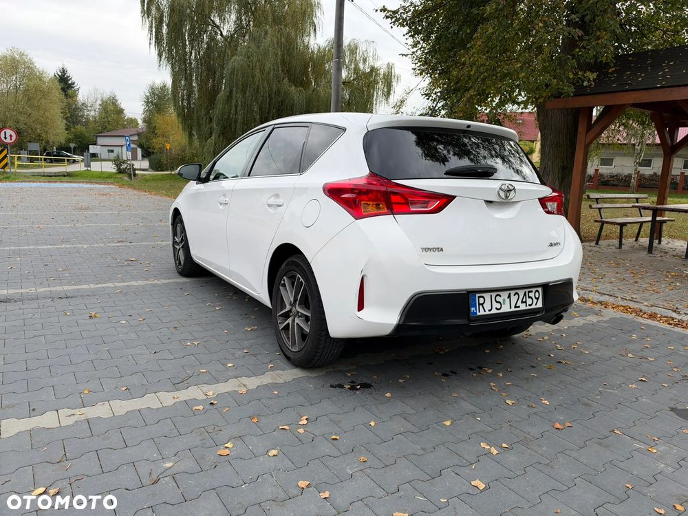 Toyota Auris 1.6 Active - 4