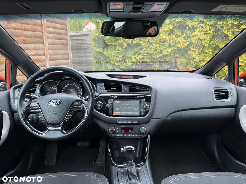 Kia Ceed 1.6 GDI DCT Spirit - 14