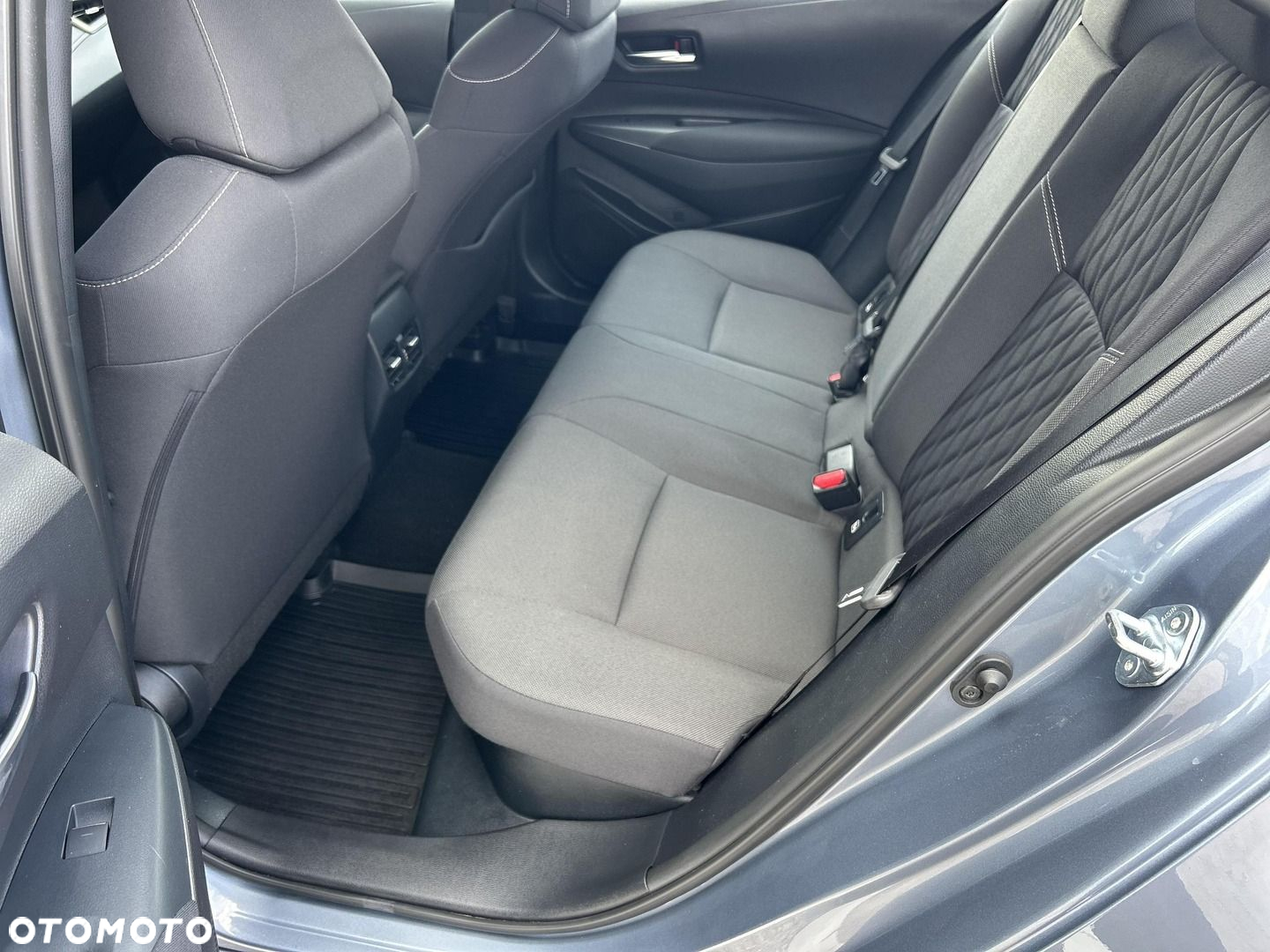 Toyota Corolla - 11