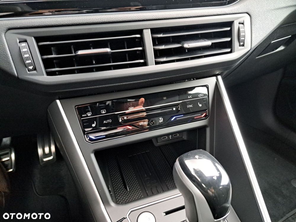 Volkswagen Polo 1.0 TSI Edition 50 DSG - 27