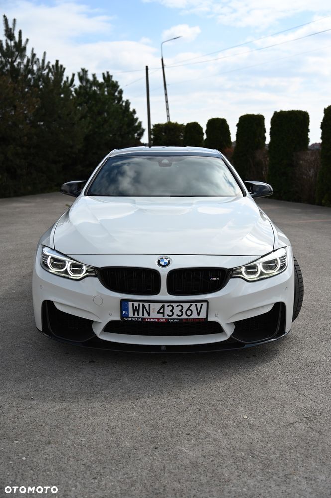 BMW M4 DKG - 3