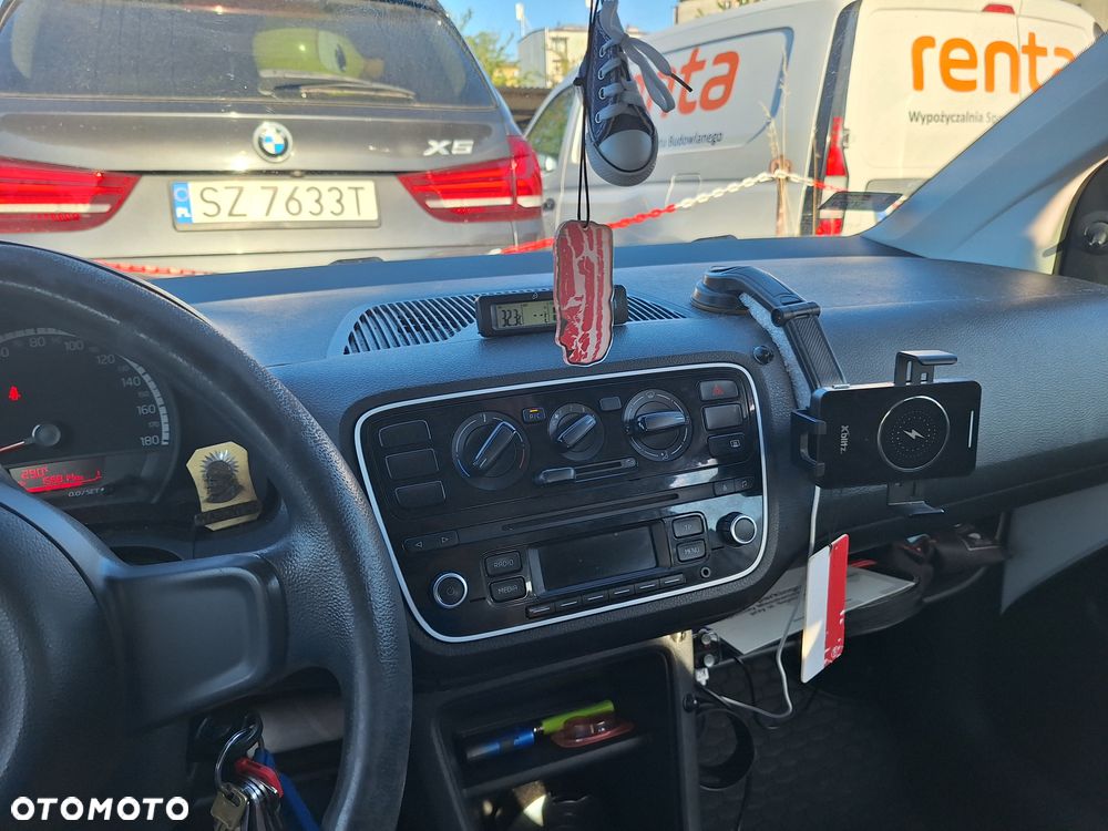 Volkswagen up! - 14