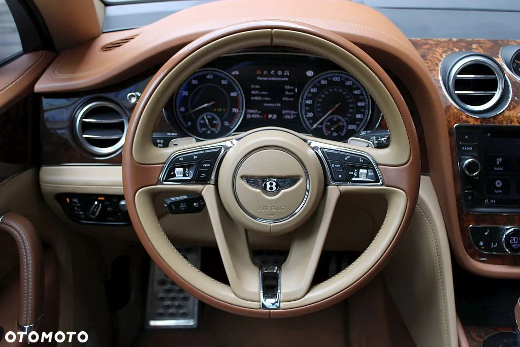Bentley Bentayga W12 - 21