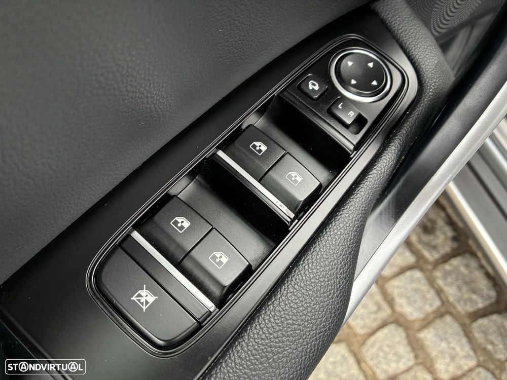 Kia XCeed 1.6 CRDi Tech - 10