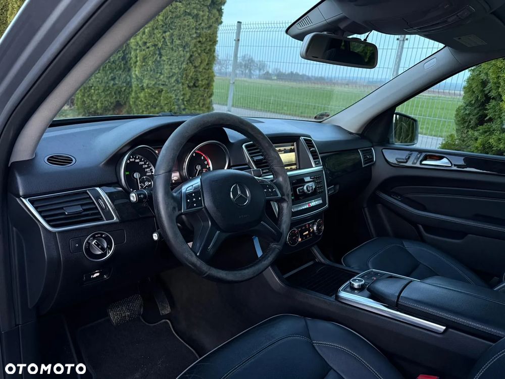Mercedes-Benz ML 350 BlueTEC 4MATIC 7G-TRONIC - 12