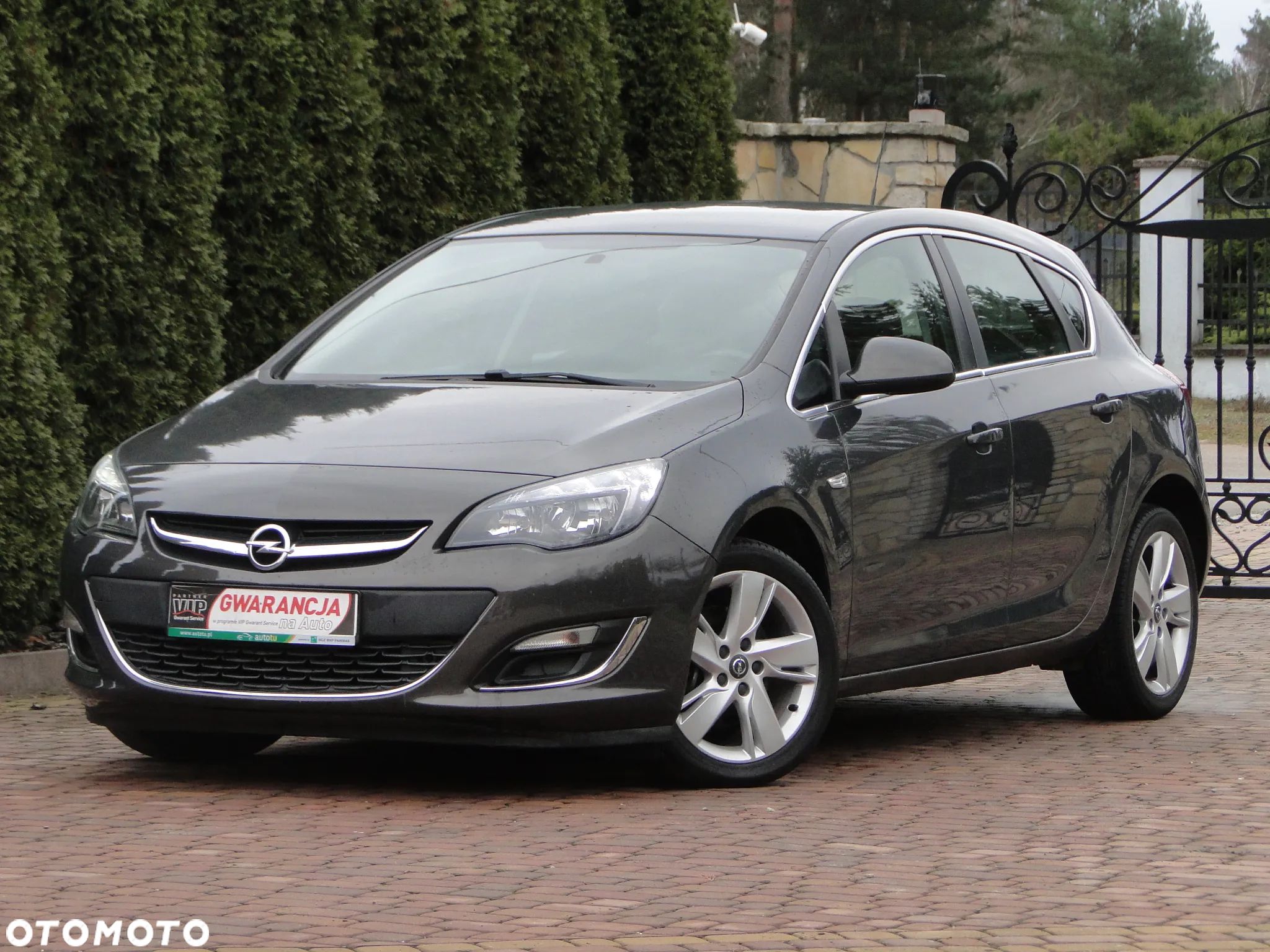 Opel Astra IV 1.7 CDTI Cosmo - 1