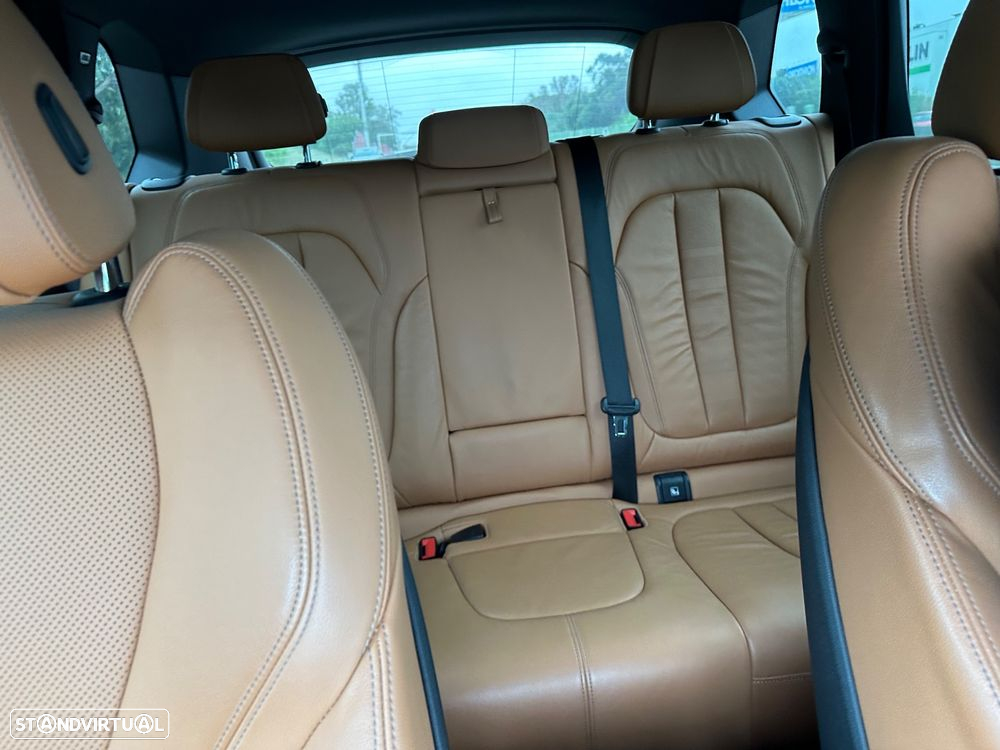 BMW X5 45 e xDrive Pack M - 9