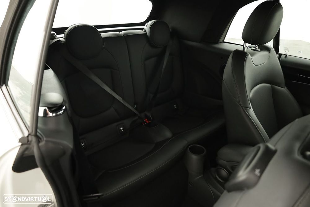 MINI 5 Portas Cooper Premium Classic Auto - 26