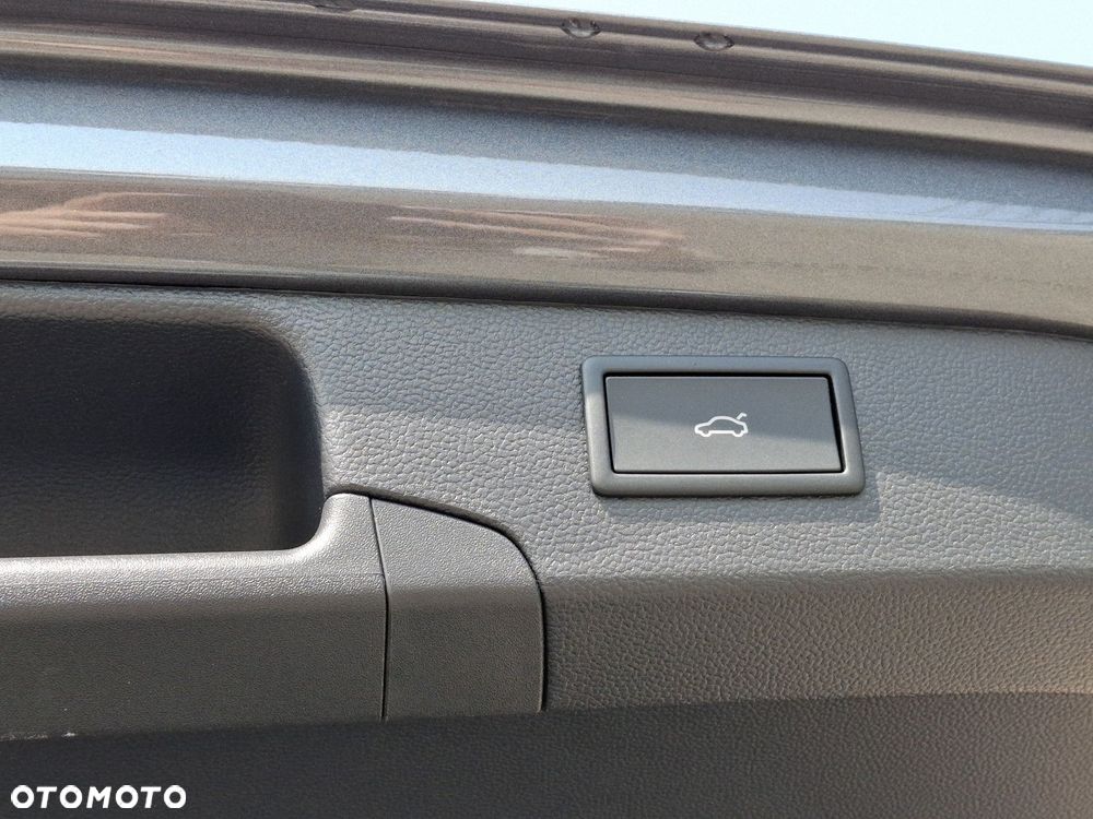 Volkswagen Passat - 8