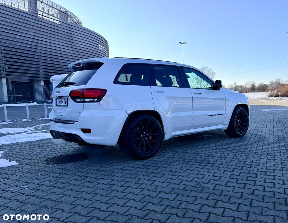 Jeep Grand Cherokee - 8