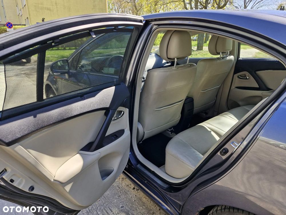 Toyota Avensis 2.0 Prestige EU5 MS - 10
