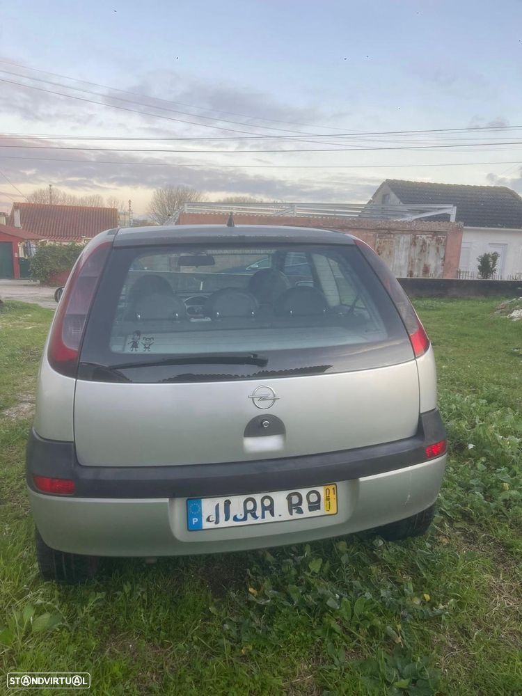 Opel Corsa 1.2 16V Sport - 2