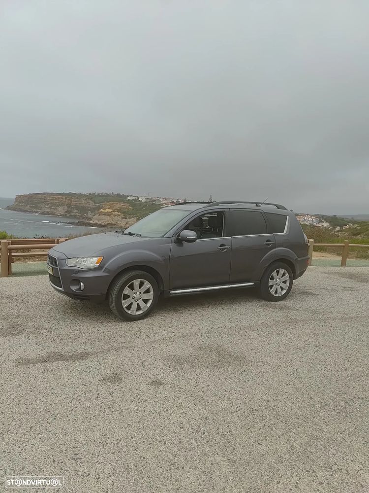 Mitsubishi Outlander 2.2 DI-D Instyle - 1