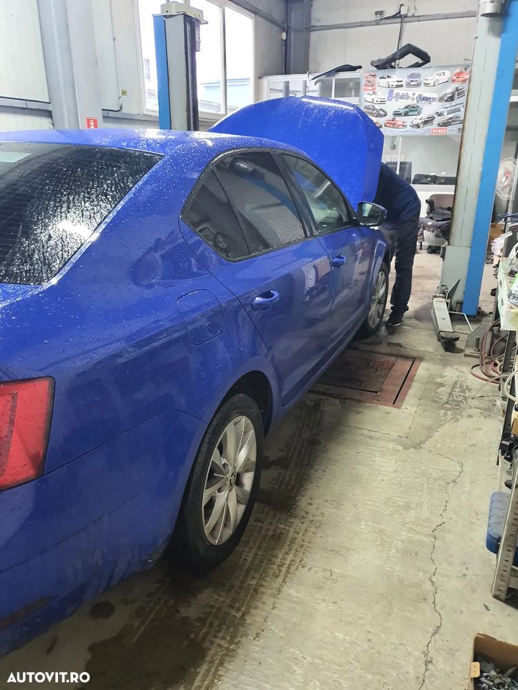 Skoda Octavia 1.6 TDI Style - 4