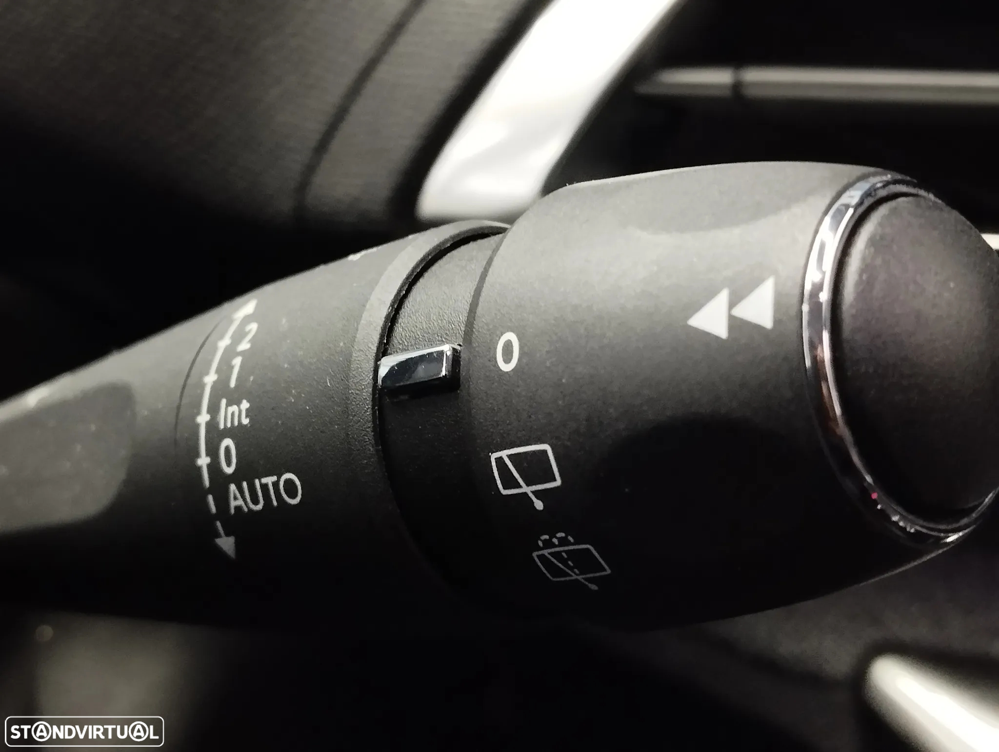 Peugeot 3008 1.6 Hybrid Allure Pack e-EAT8 - 26