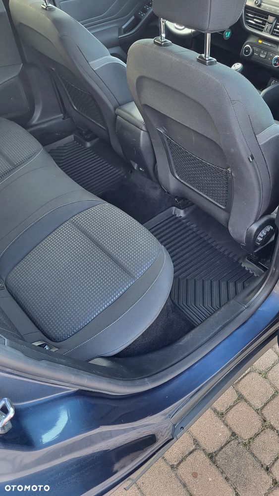 Ford Focus 2.0 EcoBlue Active Business - 22