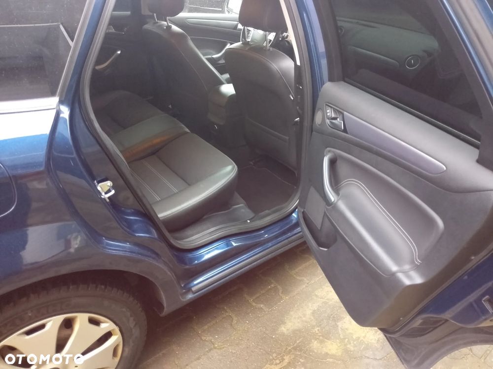 Ford Mondeo 2.0 TDCi Titanium - 32