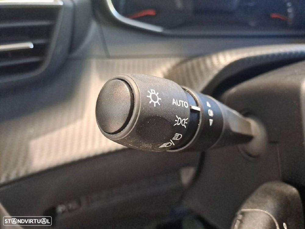 Peugeot 2008 1.2 Style - 14
