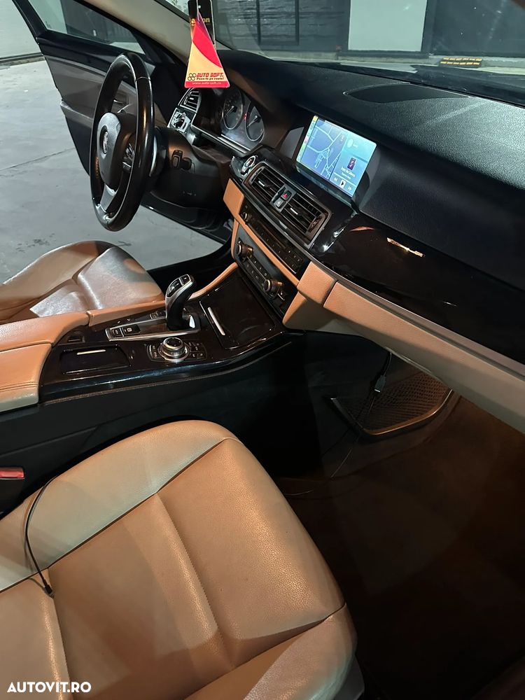 BMW Seria 5 525d xDrive Touring - 39
