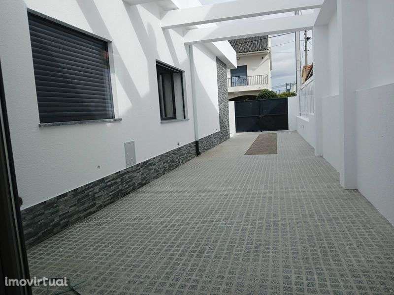 Moradia térrea isolada Fernão ferro - Grande imagem: 2/12