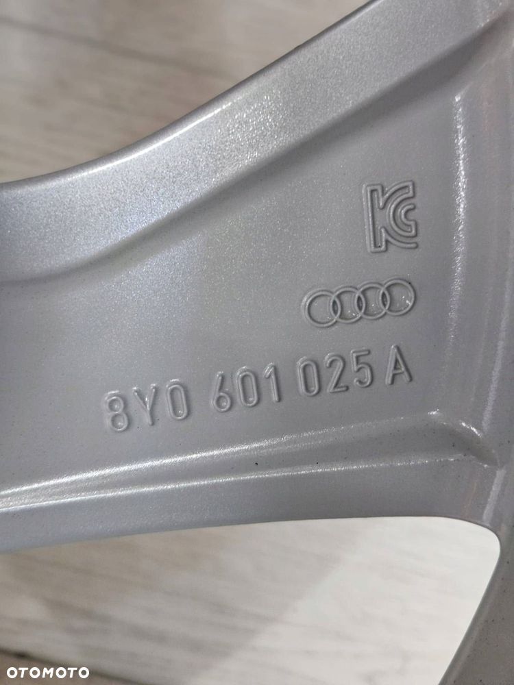 Felga Audi A3 8Y0 E 8.0jx17H2 Et46 5x112 - 9