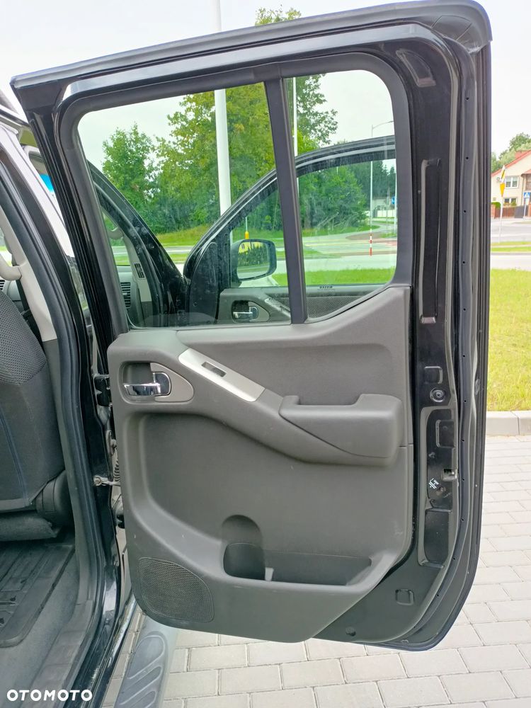 Nissan Navara 2.5 D XE - 7