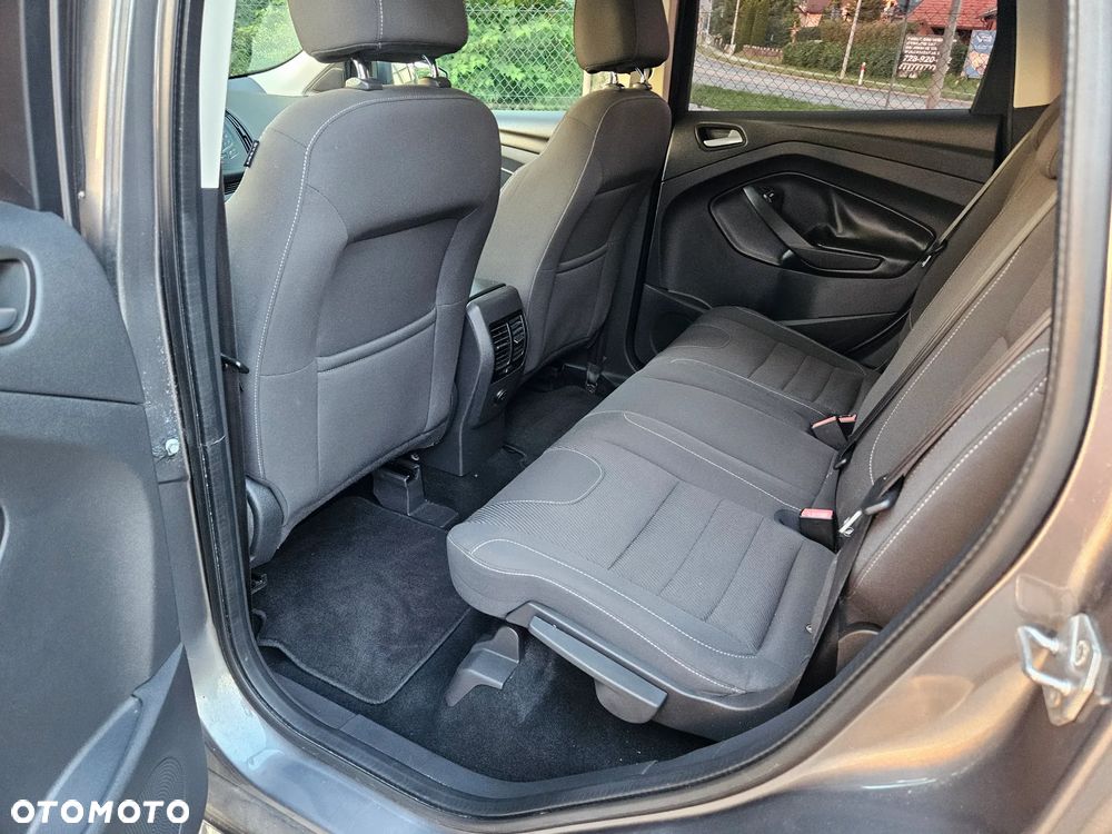 Ford Kuga - 30