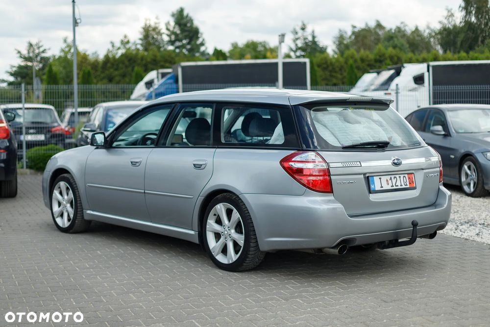Subaru Legacy Kombi 3.0R Automatik - 16