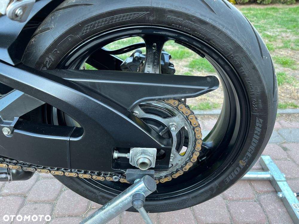 Suzuki GSX-R - 26