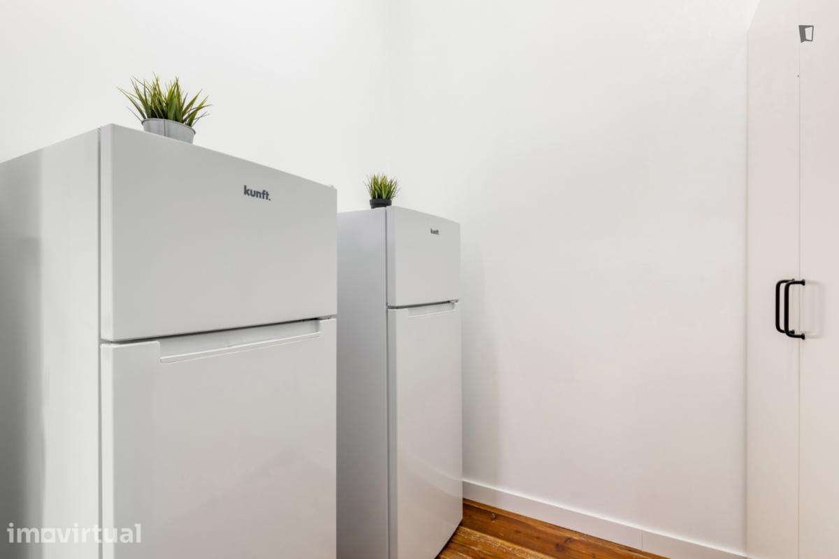 Quarto - localizado em Santos Lisbon - Grande imagem: 4/13