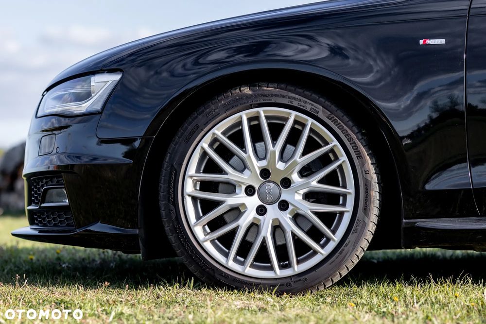Audi A4 Avant 2.0 TDI DPF quattro S tronic S line Sportpaket - 14