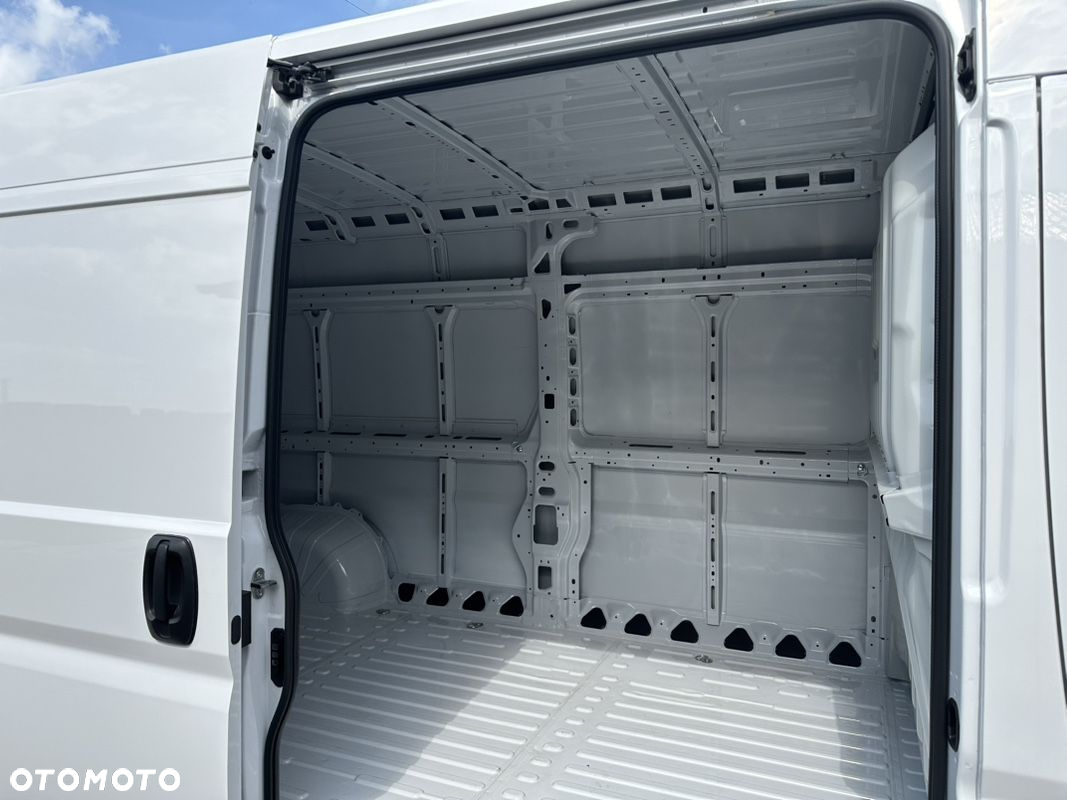 Opel Movano - 7