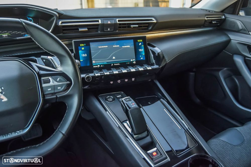 Peugeot 508 1.6 Hybrid Allure Pack e-EAT8 - 32