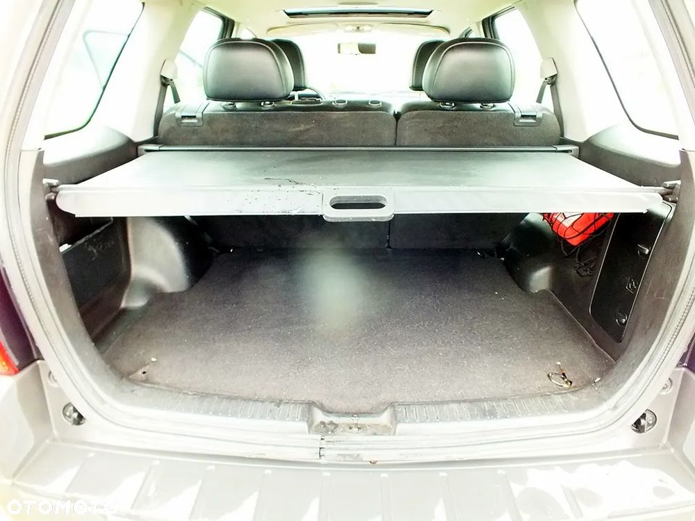 Ford Maverick V6 Limited - 16
