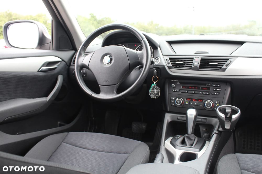 BMW X1 sDrive18i - 17