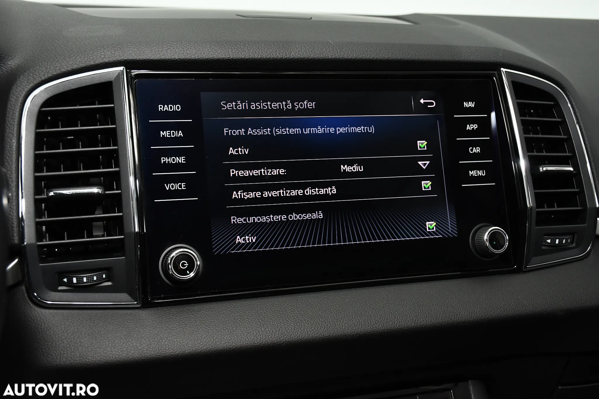 Skoda Karoq 1.6 TDI DSG Style - 25