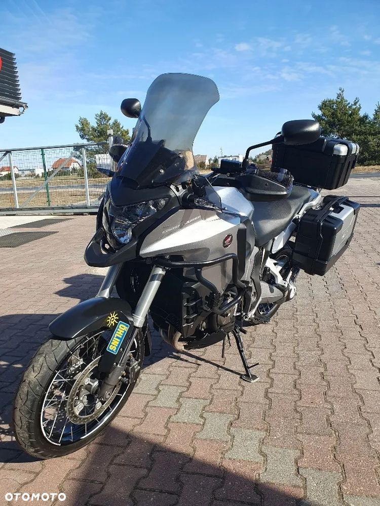 Honda VFR - 2