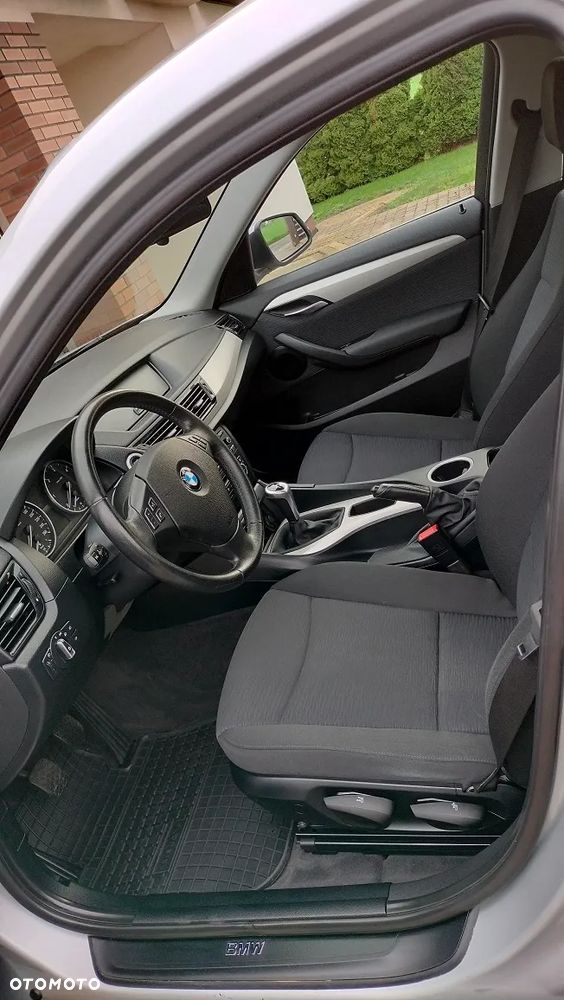 BMW X1 sDrive18d - 11