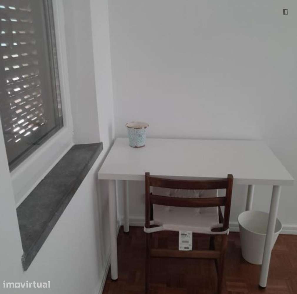 Quarto - localizado em Parede Lisbon - Grande imagem: 3/17