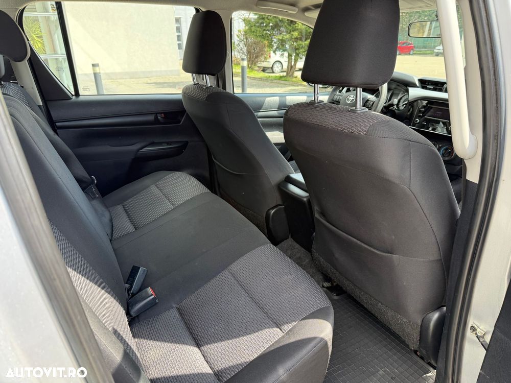 Toyota Hilux 4x4 Double Cab Comfort - 16
