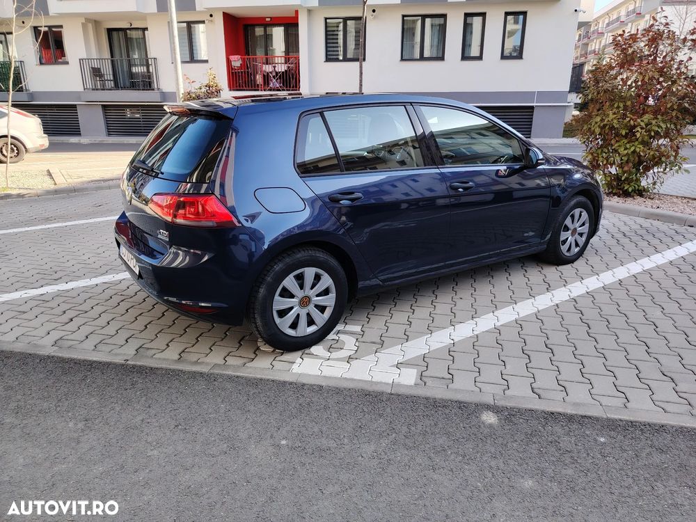Volkswagen Golf 1.6 TDI DPF BlueMotion Technology Comfortline - 20