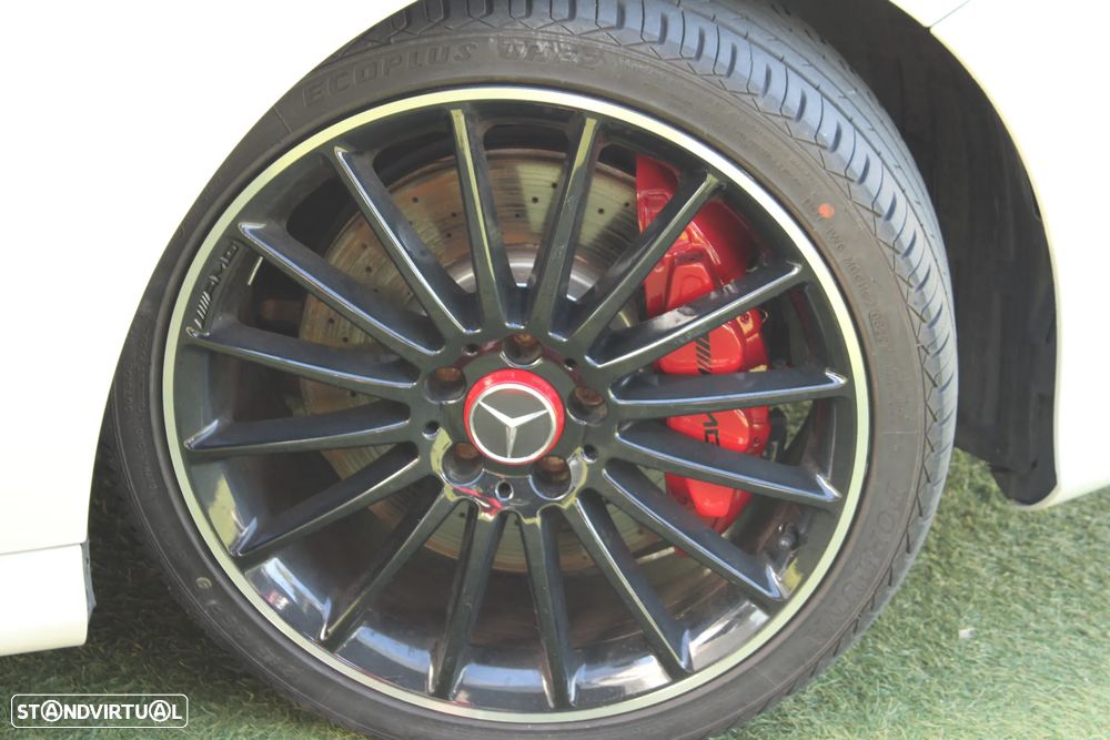 Mercedes-Benz A 45 AMG 4-Matic - 42