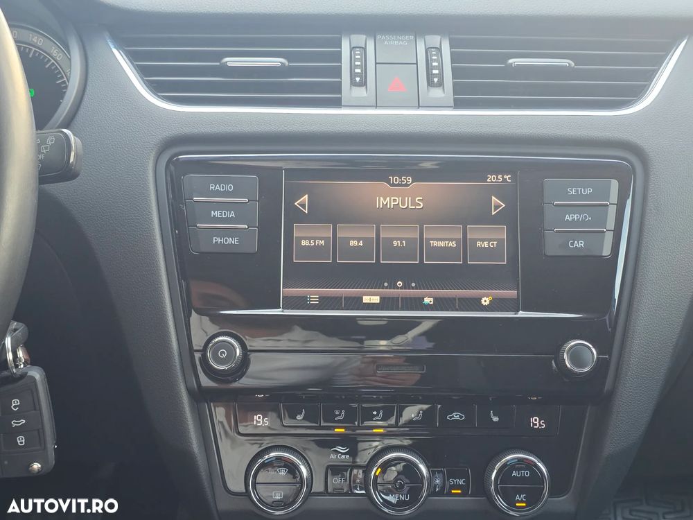 Skoda Octavia 1.6 TDI DSG Ambition - 16