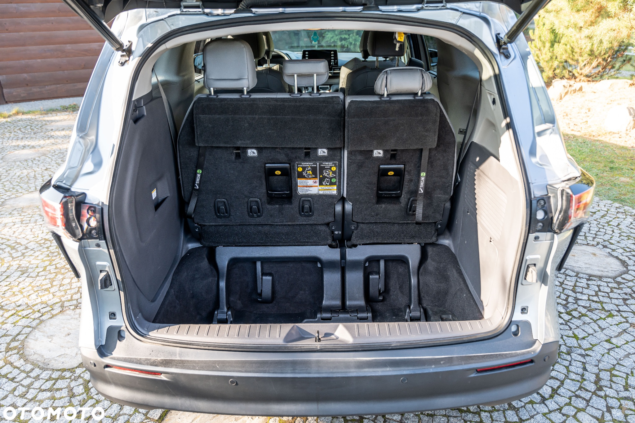 Toyota Sienna - 18
