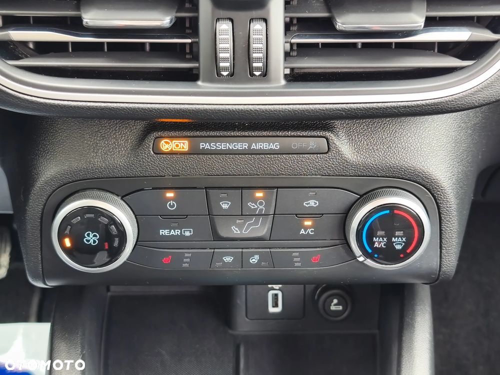 Ford Focus 1.0 EcoBoost Start-Stopp-System COOL&CONNECT - 23