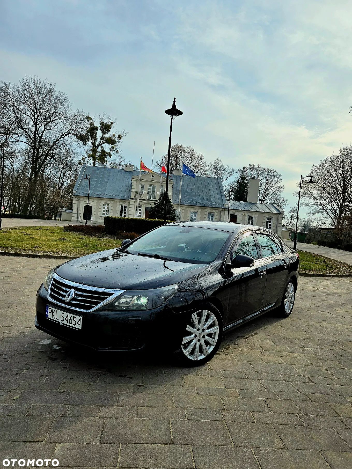 Renault Latitude 3.0 V6 dCi Initiale - 1